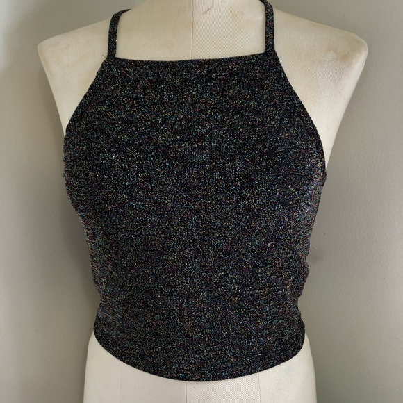 Two Crop Tops Forever 21 - Picture 7 of 11